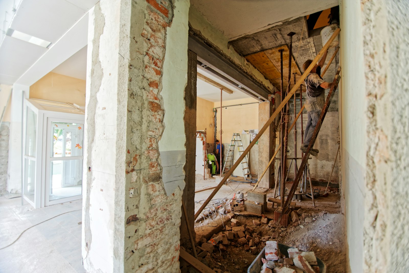 Renovation & Remodelling by Rapid Green Builders